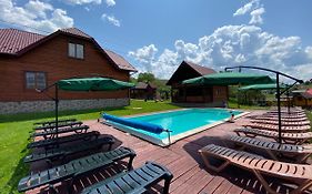 Плав'янська Садиба